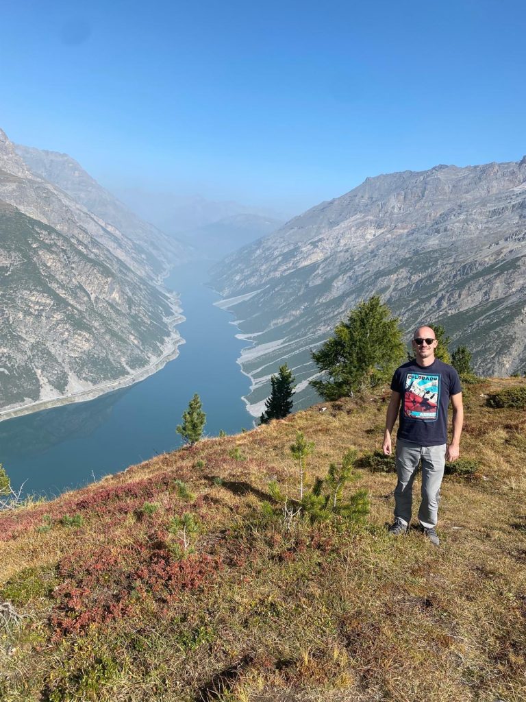 Anelare in avanti come il lago di Lei che si insinua verso l'oltre.