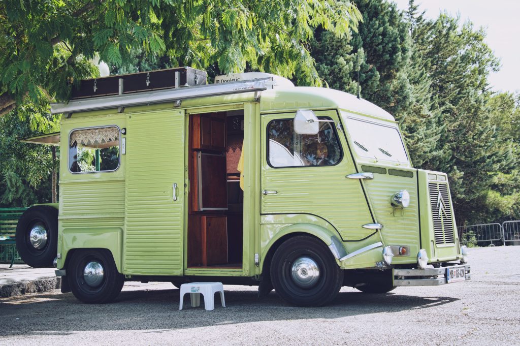 Il mio benessere é...viaggiare in camper poiché mi permette di stare maggiormente in contatto con la natura e mi trasmette un senso di libertà: libertà dallo stress di pianificare ogni minuto della vacanza, dal decidere il percorso a tavolino e dall’avere un programma da rispettare. Se fai una vacanza in camper puoi plasmare il viaggio interamente in base a quello che ti va di fare sul momento e a quello che ti va di vedere...