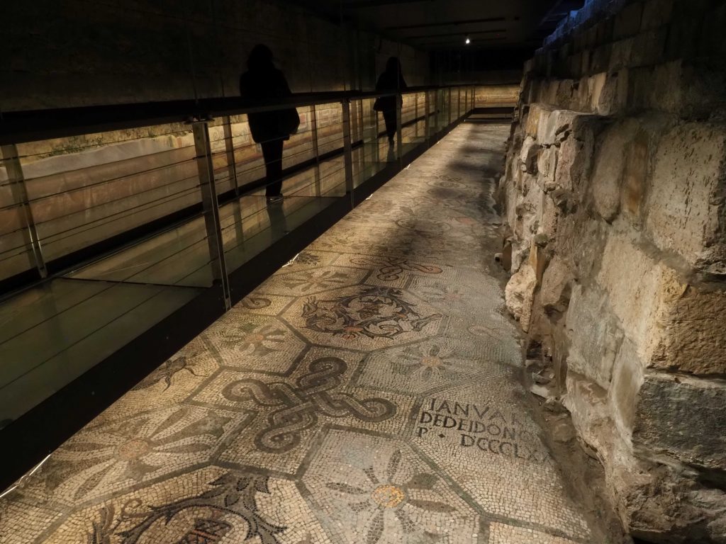 il mio benessere è visitare i mosaici della Basilica patriarcale di Santa Maria Assunta di Aquileia, UD.
