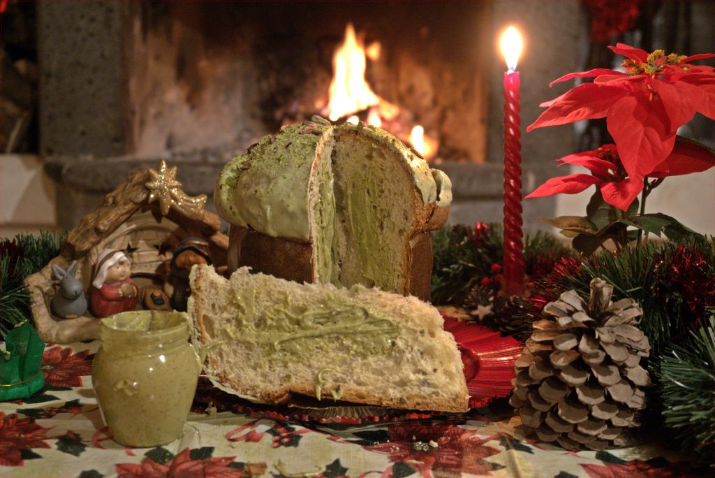 Il mio benessere è il tepore di un camino, il dolce della tradizione natalizia, la valorizzazione dei prodotti tipici e delle eccellenze italiane come il pistacchio di Bronte.