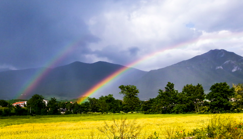 il fascino di un doppio arcobaleno.