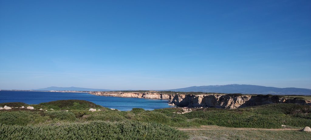 Poter iniziare l'anno nuovo con un bel viaggio in un luogo da tempo desiderato come auspicio di buon anno come accaduto a Gennaio 2023: dopo il periodo duro del Covid, la scoperta di una Sardegna selvaggia è stata una cura fisica e mentale