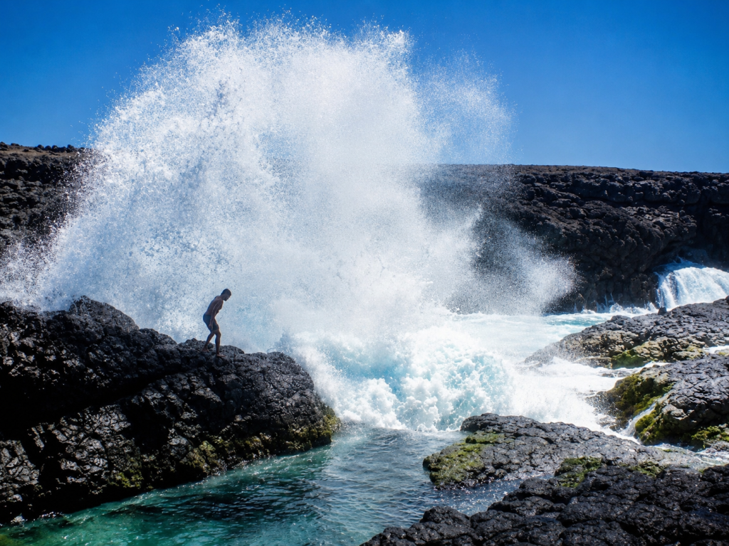 Il mio benessere è quell'istante prima del primo tuffo, con il fragore delle onde che si infrangono sulle rocce, l'adrenalina che scorre nelle vene e ogni pensiero che svanisce, lasciando spazio alla pura gioia di vivere