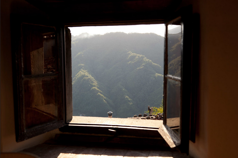 semplicemente aprire la finestra ed assaporare la percezione della natura.