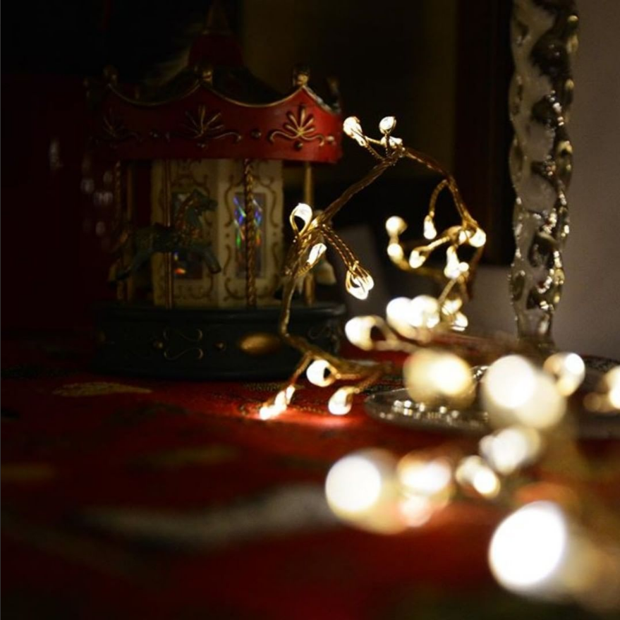 la magia delle feste natalizie attraverso la musica di un carillon...