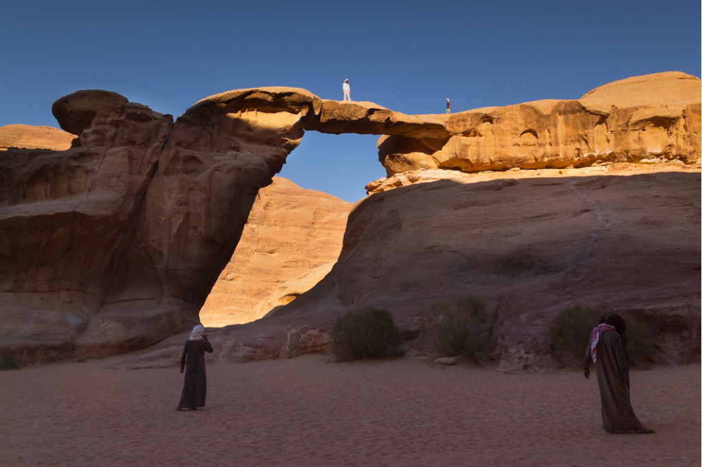 una preghiera alla luce divina per illuminare la mente e guidare l'anima.