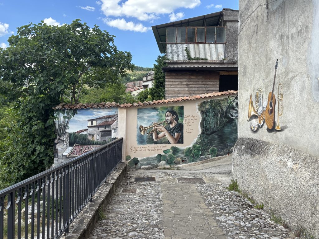 esplorare i borghi della mia terra alla scoperta di angoli pittoreschi dove la musica si fonde con l’ambiente.