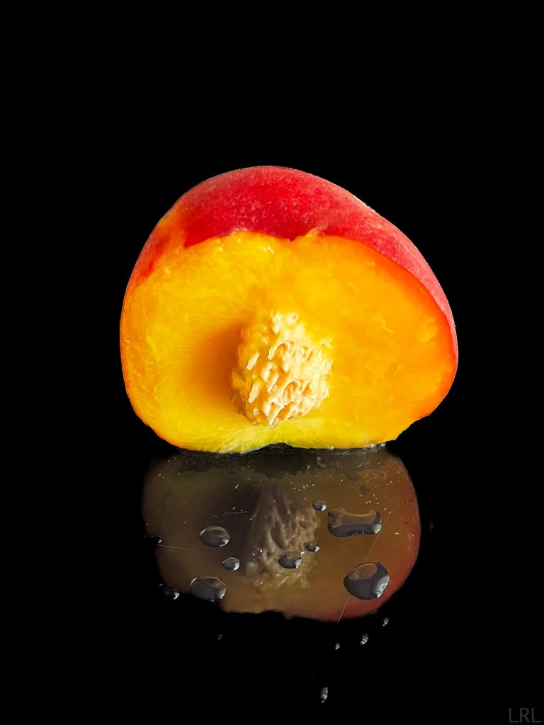 Mangiare frutta di stagione per mettere al primo posto la propria salute in equilibrio con i ritmi della natura