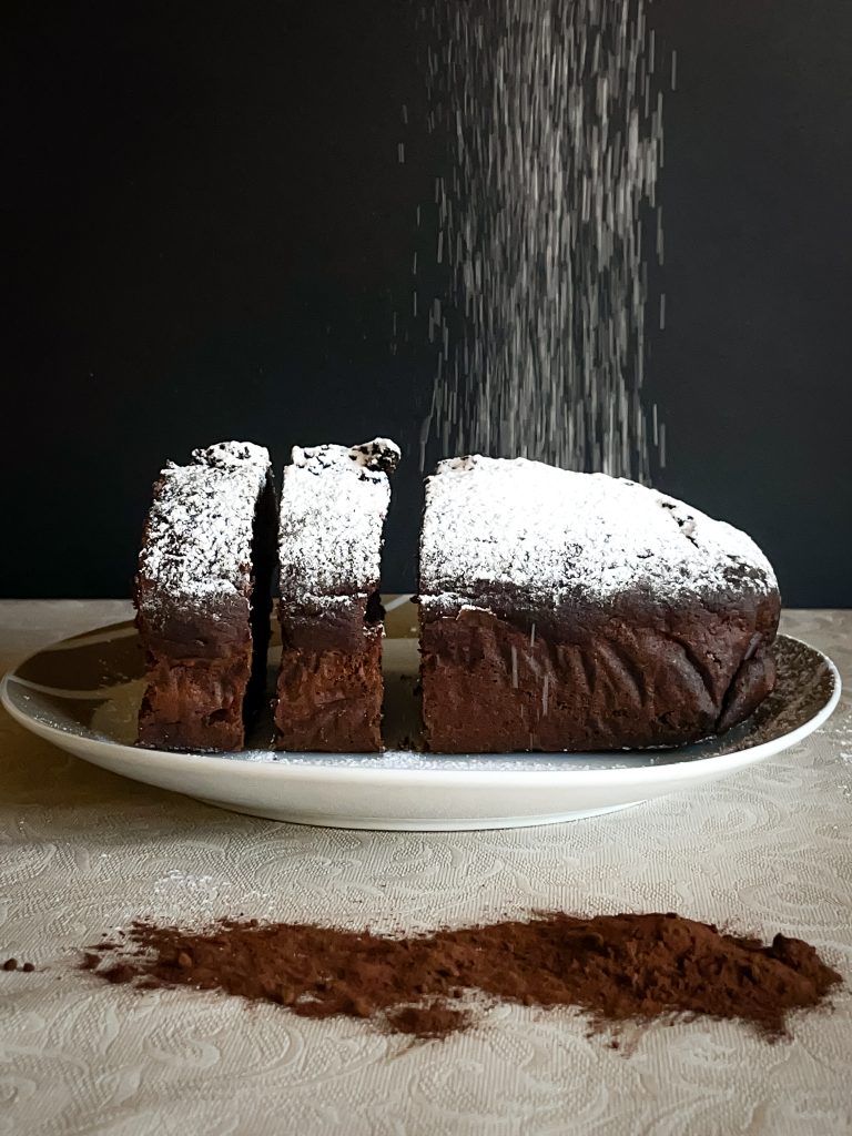 Preparare una torta al cioccolato… rende dolci i pensieri e migliora la giornata