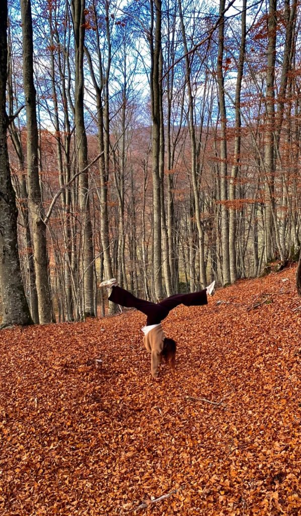 Ovunque io sia, scelgo il rispetto per i miei tempi, il mio corpo e la mia mente. Il benessere mi segue.