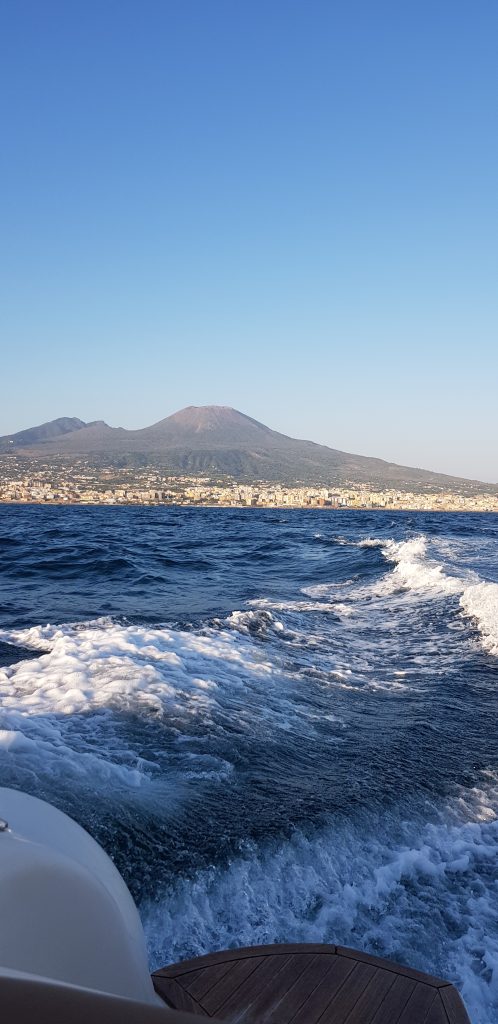 Ammirare l'immensità e la maestosità della natura