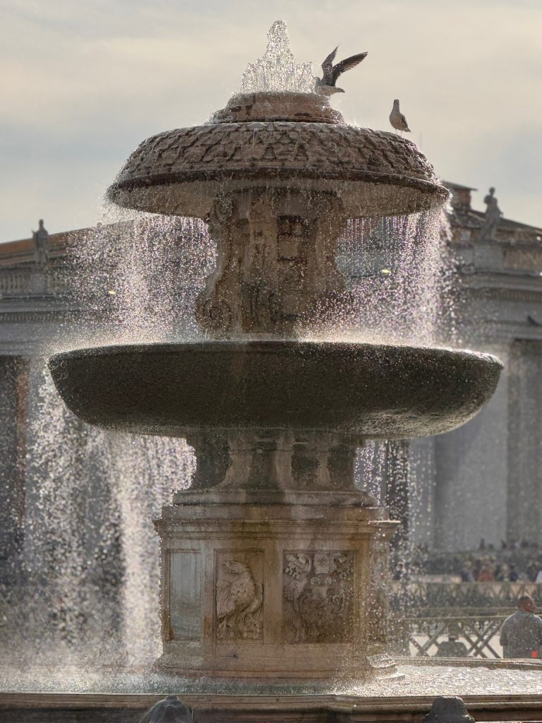 Essere libera di dare le mie opinioni e di sognare ..
Perché i sogni ci danno la forza di prendere il volo