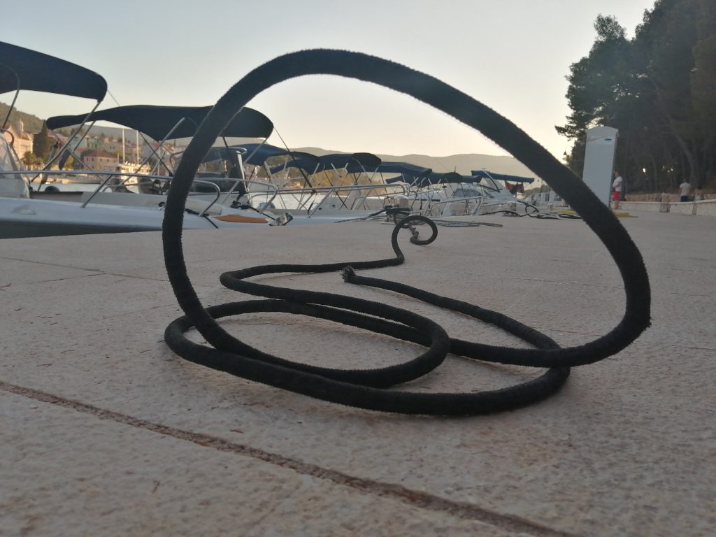 immergermi nella natura ed osservare il paesaggio da prospettive diverse.