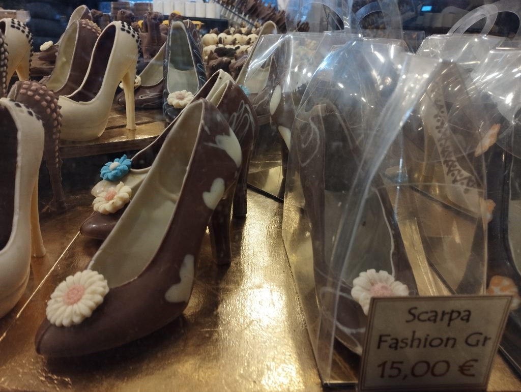 acquistare scarpe tacco 12.