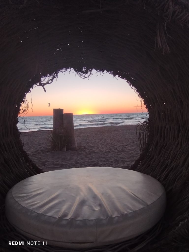 coinvolgere tutti i sensi e gioire davanti agli spettacoli che la natura ci porge.