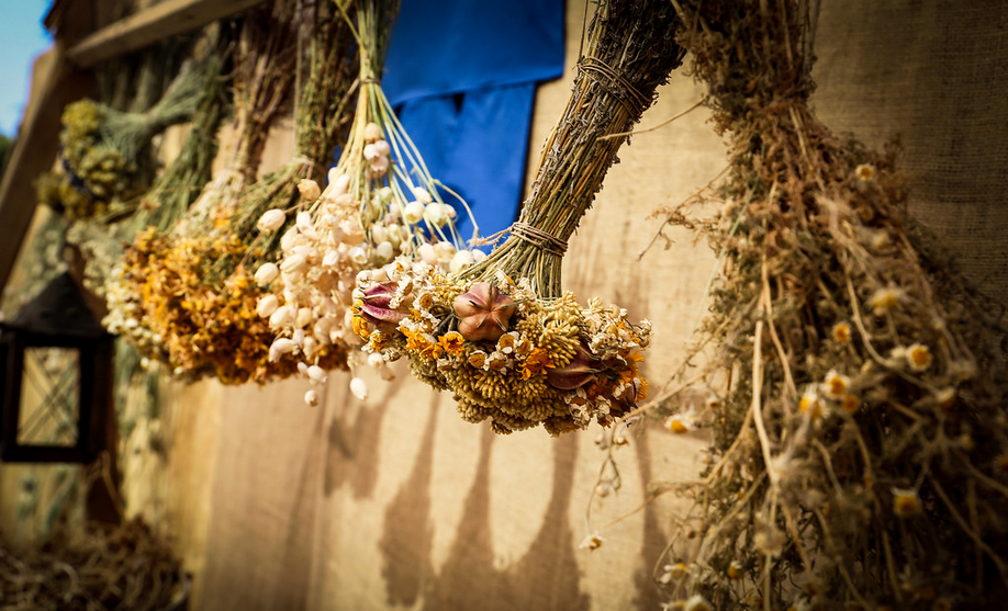 scoprire vecchi vicoli dalle usanze dimenticate.