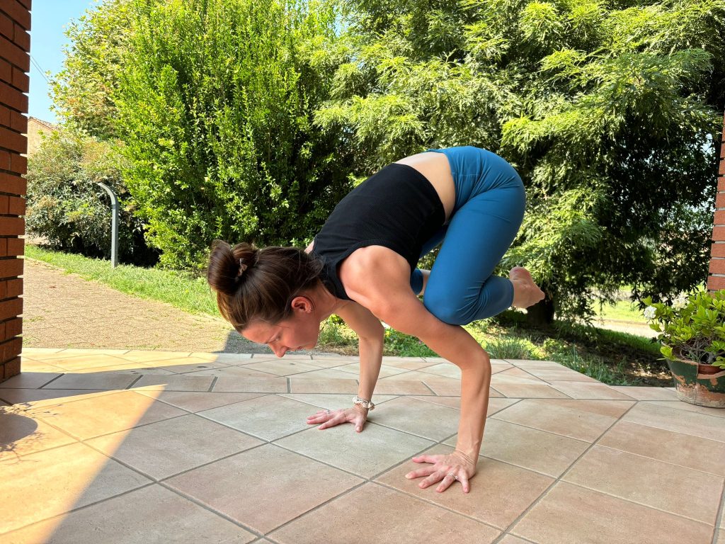 Praticare yoga per connettermi completamente al mio corpo, al mio respiro ed alla mia mente