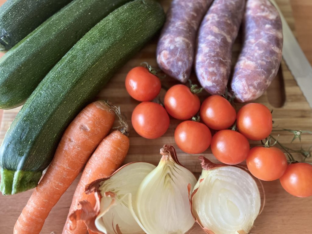 Cucinare di domenica per i miei familiari, tipo un bel ragù alla contadina