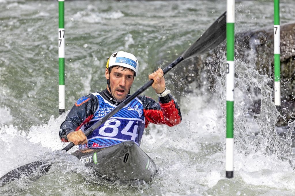 aver avuto la soddisfazione di aver fotografato la medaglia d'oro alle olimpiadi qualche mese prima. GIOVANNI DE GENNARO