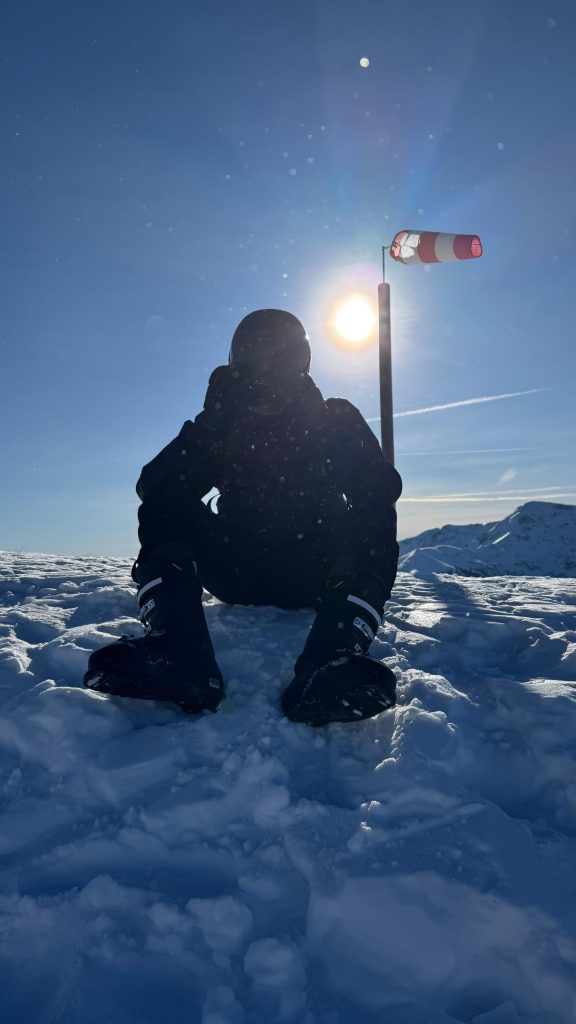 … godere dell’inverno fra le mie montagne , respirando l’aria fresca e pulita .
Sciare mi dà la sensazione di volare …