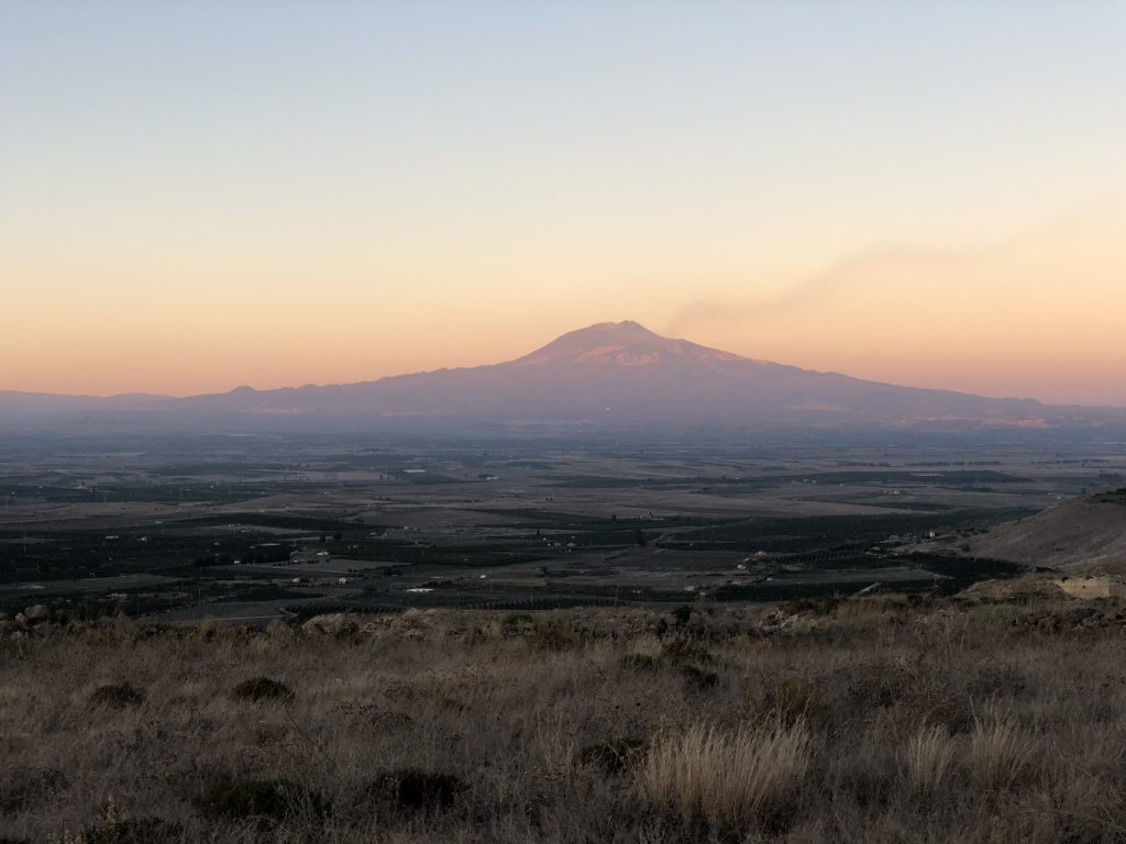 Respirare ed osservare con gli occhi della serenità la meraviglia che intorno a noi la natura ci offre...