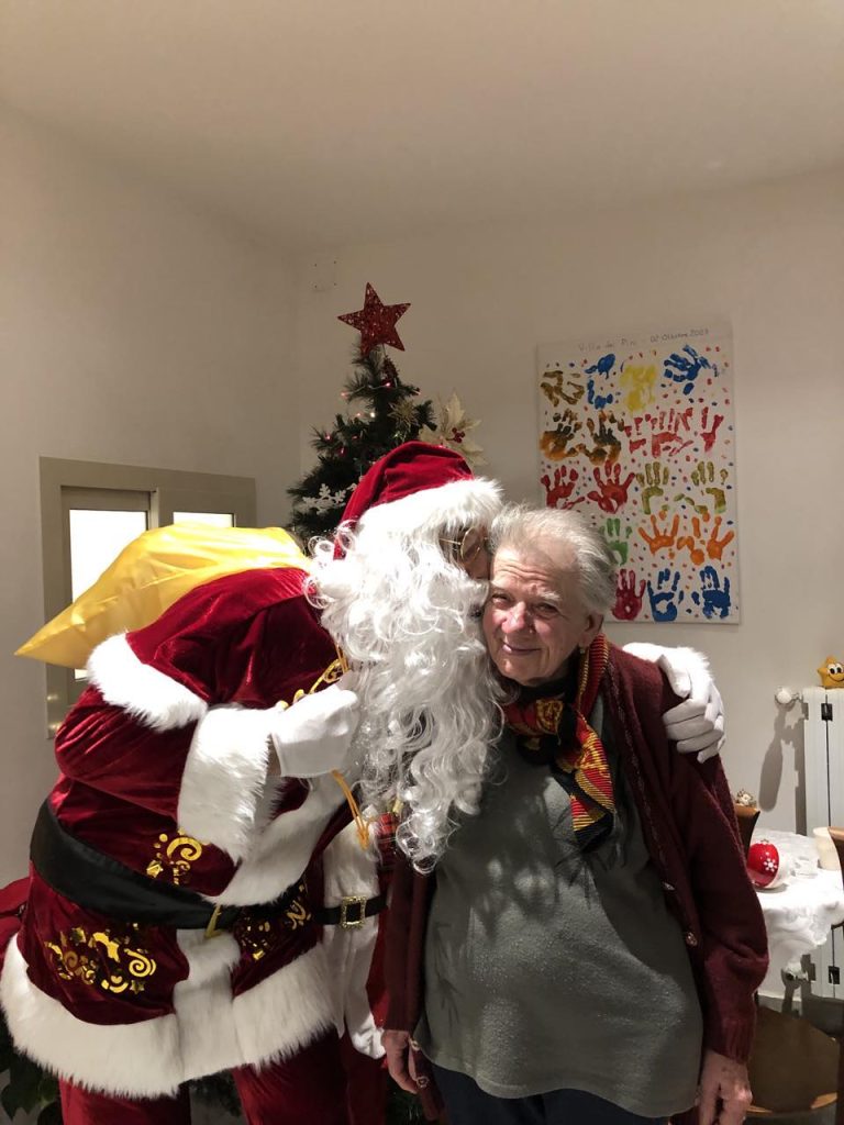 Amare
L'amore bellissimo e infinito perchè si può fare a meno di tutto, ma non dei nonni!