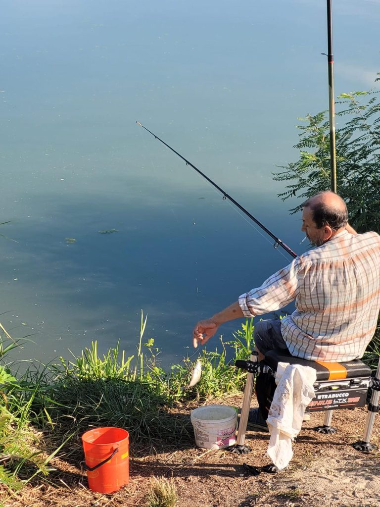 Il mio benessere viene chiesto quale sia il mio benessere magari la foto non c’entra ma in qui dentro io trovo tutto ciò che mi fa stare bene cosa ridarei per poter rivivere quella persona che mi ha amata fino dal primo giorno e rivivere quelle giornate di pesca in sua compagnia nel silenzio dell’ambiente dove solo la sua voce per me era tutto. IL MIO BENESSERE VIVERE E VIVERMI LE PERSONE CHE AMO