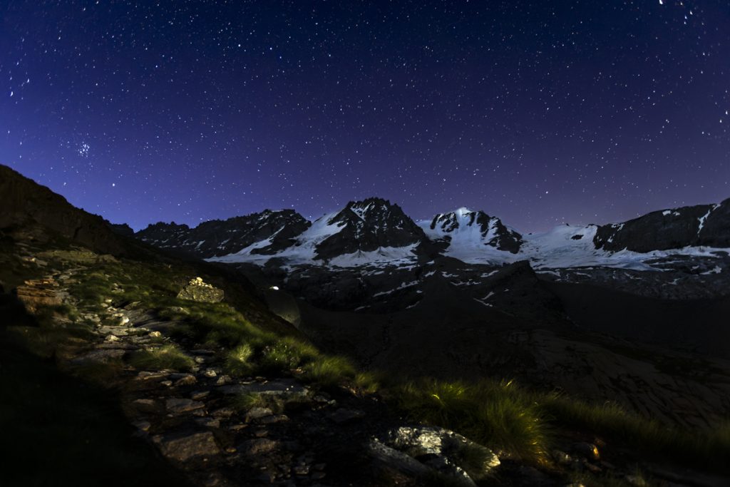 ... il dialogo con la montagna nel silenzio della notte e il primo passo di un lungo cammino"