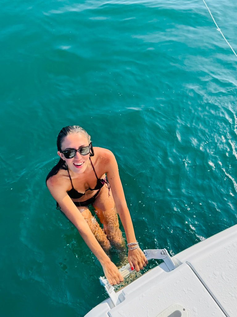 Un tuffo nel mare verde smeraldo per appagare la mia voglia d'estate