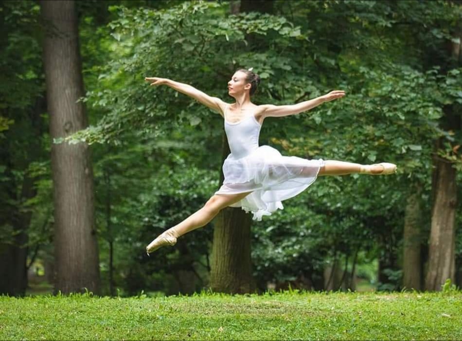 Allenarsi in mezzo alla natura e non solo sui palco. Con i suoni della natura ti apre la mente e ti libera nei movimenti.