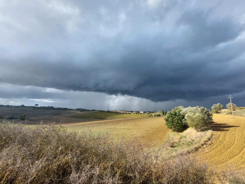 Immortalare con gli occhi e il cuore immagini uniche che la Natura ci regala, saperle rievocare quando abbiamo bisogno di prenderci cura del nostro Corpo e della nostra Anima. Perché la Salute è proprio questo.