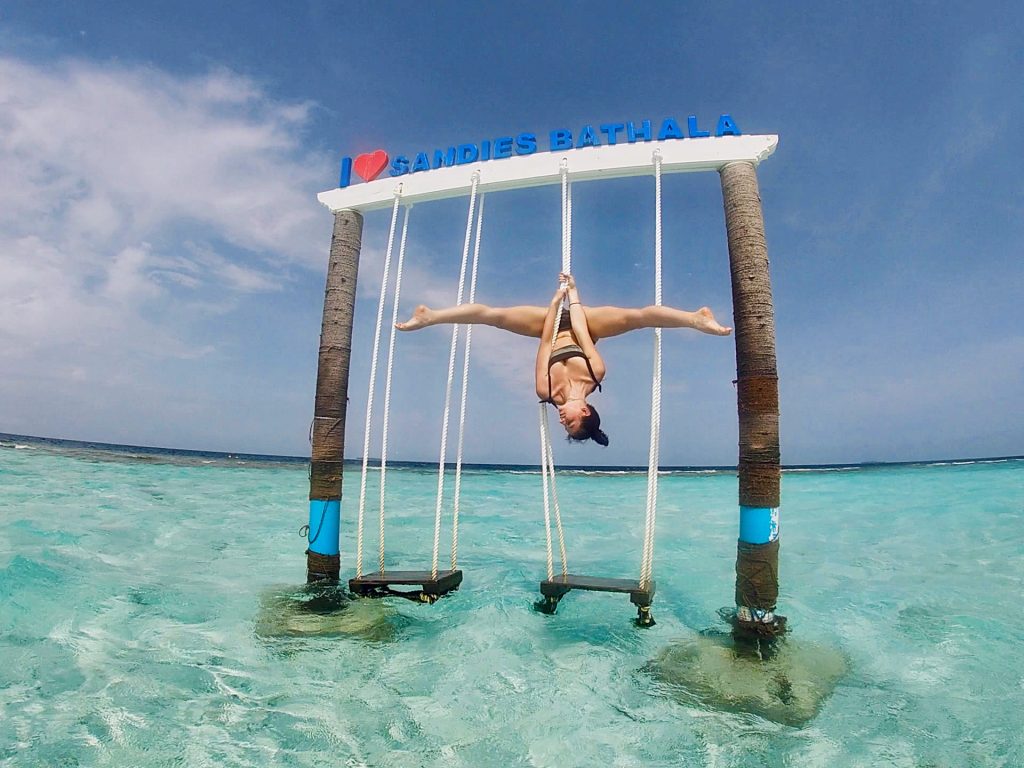 è un equilibrio di sport, natura e alimentazione sana, da vivere in famiglia tra i riflessi di un mare cristallino