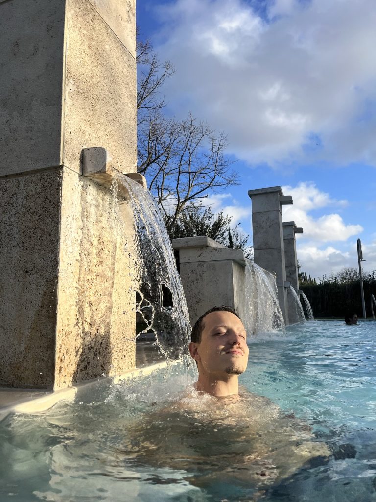 fuggire dallo stress della routine e dedicarmi completamente a me stesso