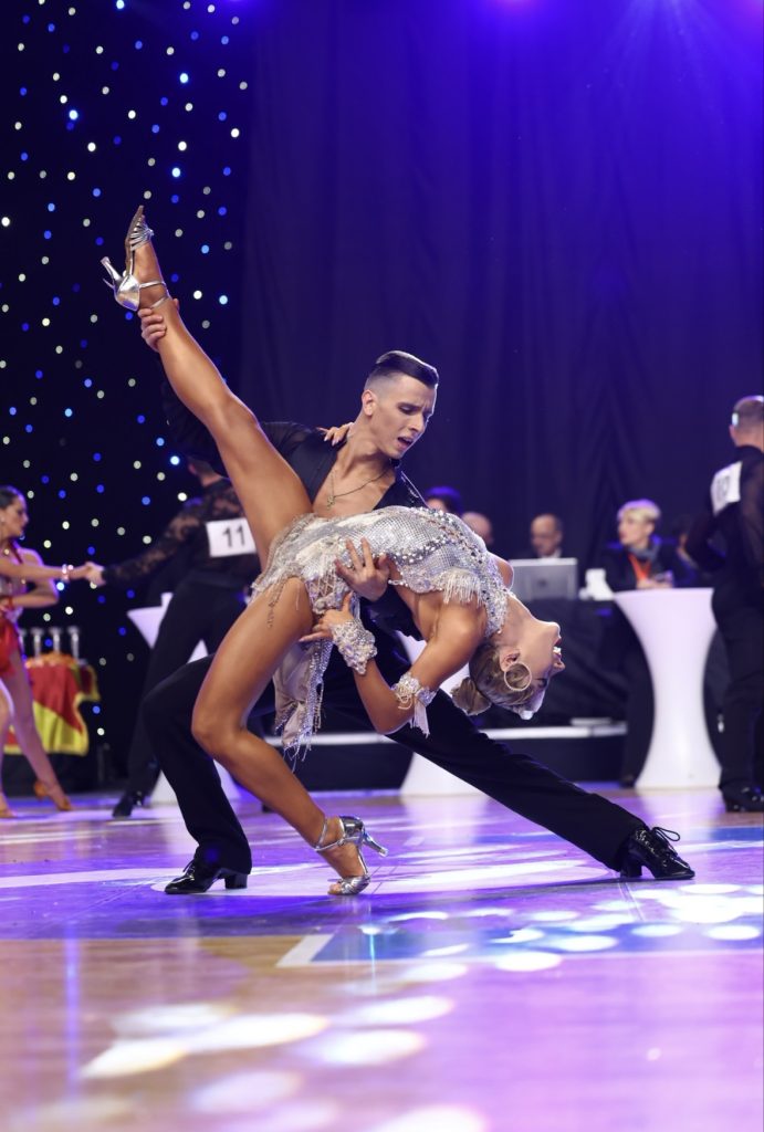 Il mio benessere è ballare per esprimere ciò che con le parole non è possibile.