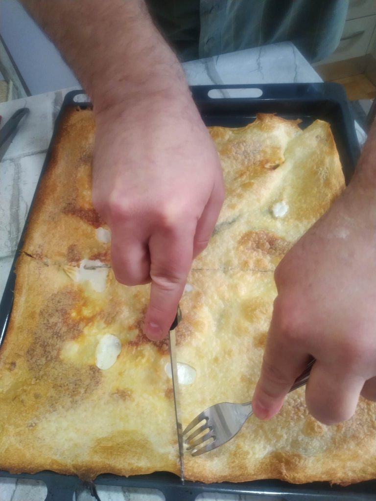 la focaccia al formaggio fatta da mio marito!