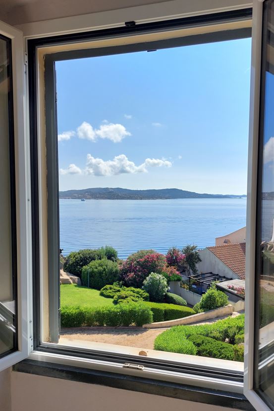 Guardare il mare dalla finestra