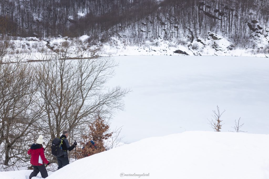 accompagnare i bambini nella natura. Far conoscere loro attraverso le stagioni, la meraviglia del paesaggio naturale.