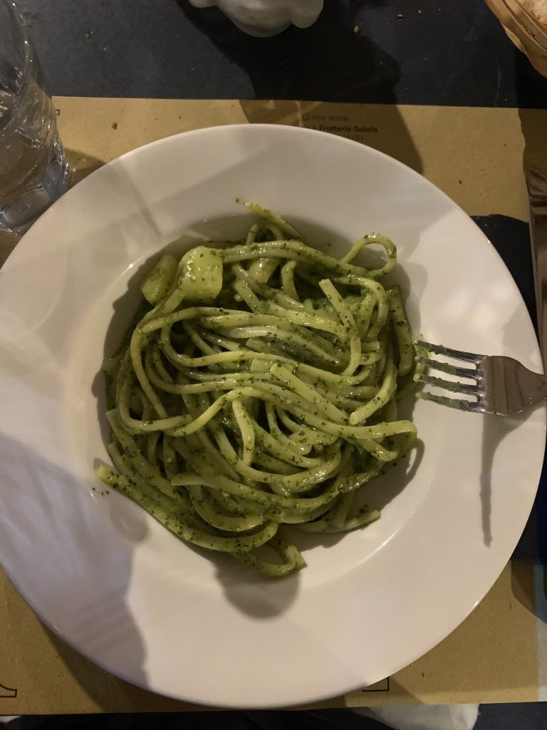 Scoprire luoghi e propri cibi e tradizioni!