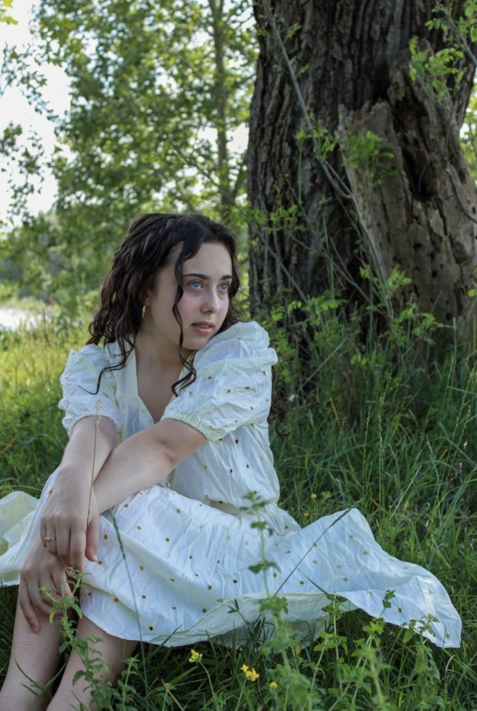 il mio benessere è diventare un tutt’uno con la natura, sfiorare le foglie d’autunno, rotolarmi nella neve d’inverno, annusare il profumo in primavera e scaldarmi con il sole d’estate.