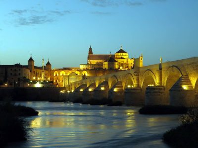 Ponte Romano, La Mezquita, la Moschea-Cattedrale di Cordova, Spagna