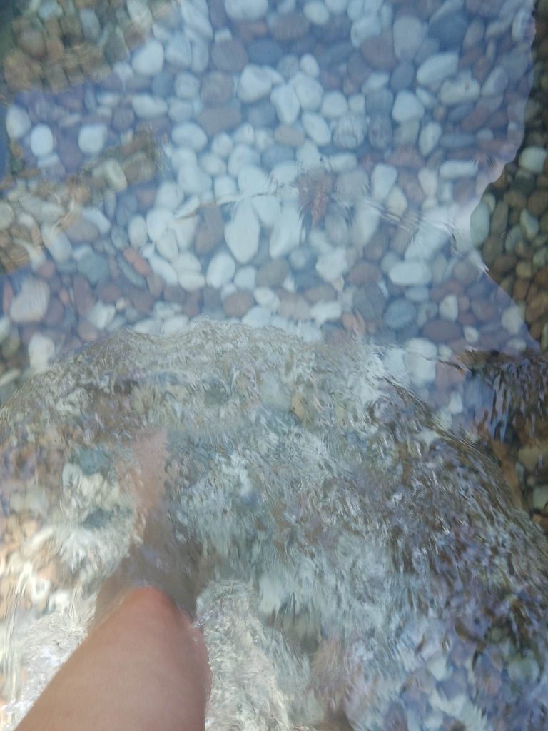 Il mio benessere è usufruire della possibilità di curare il corpo con le favolose terme del mio territorio, dove posso rigenerami e regalarmi il meritato relax estivo.