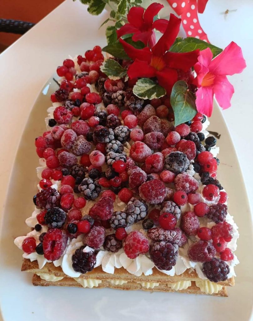 Preparare e condividere i miei dolci,ogni motivo è un buon motivo per festeggiare 🤗