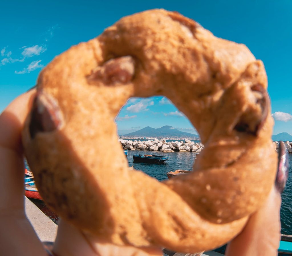 un aperitivo vista mare