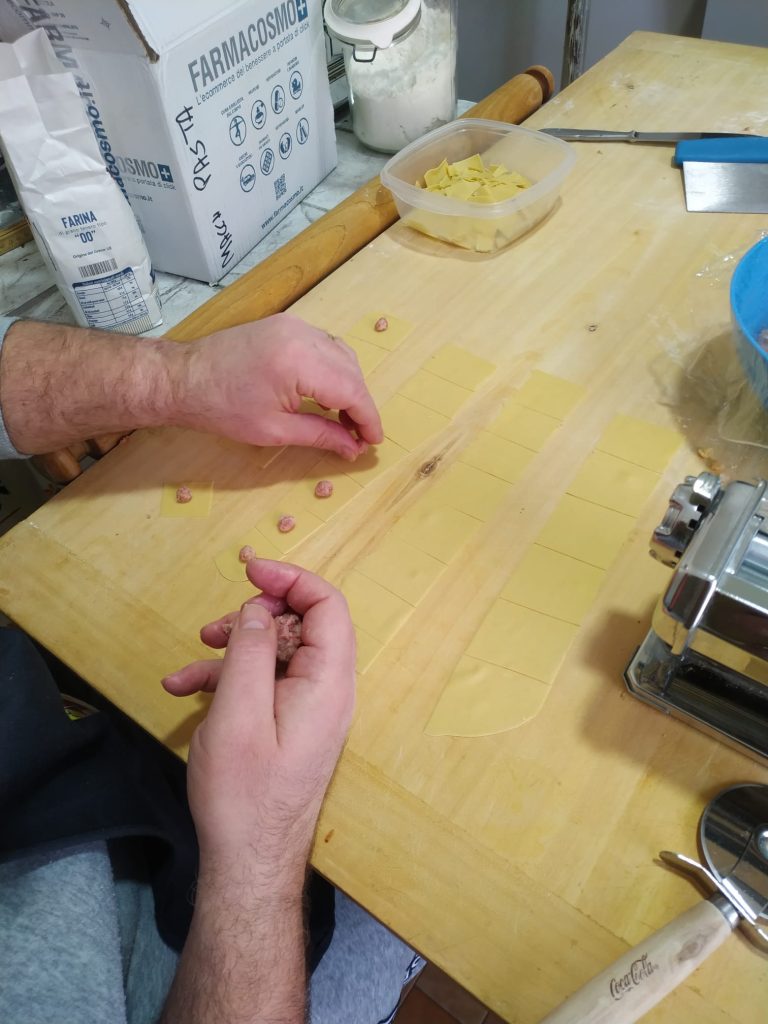 I tortellini fatti dalle manone del marito!